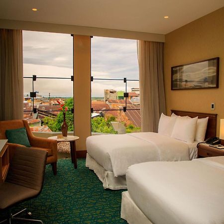 Hotel Doubletree By Hilton Iquitos Extérieur photo