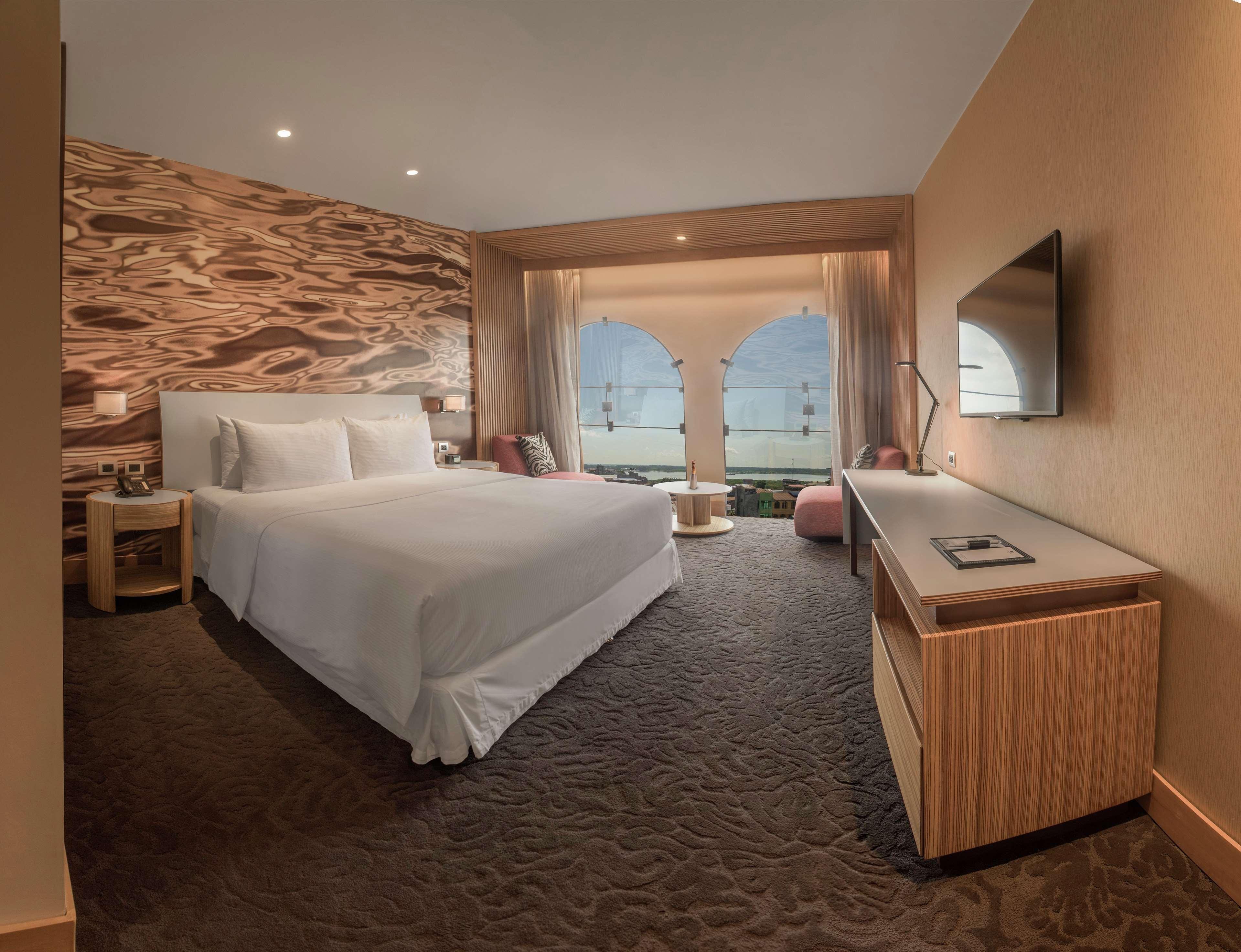 Hotel Doubletree By Hilton Iquitos Extérieur photo