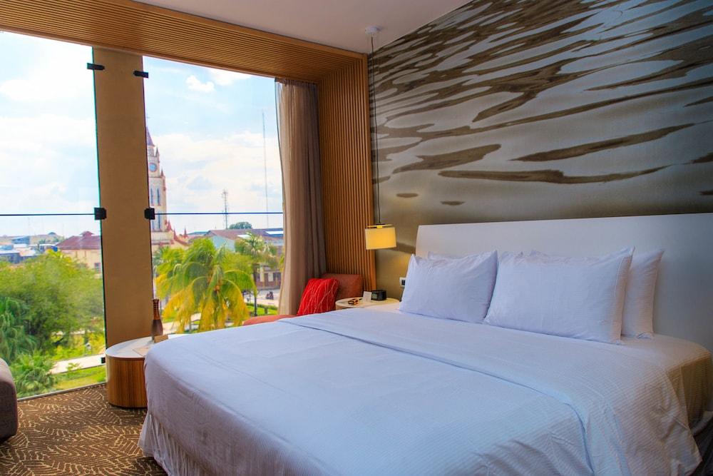 Hotel Doubletree By Hilton Iquitos Extérieur photo