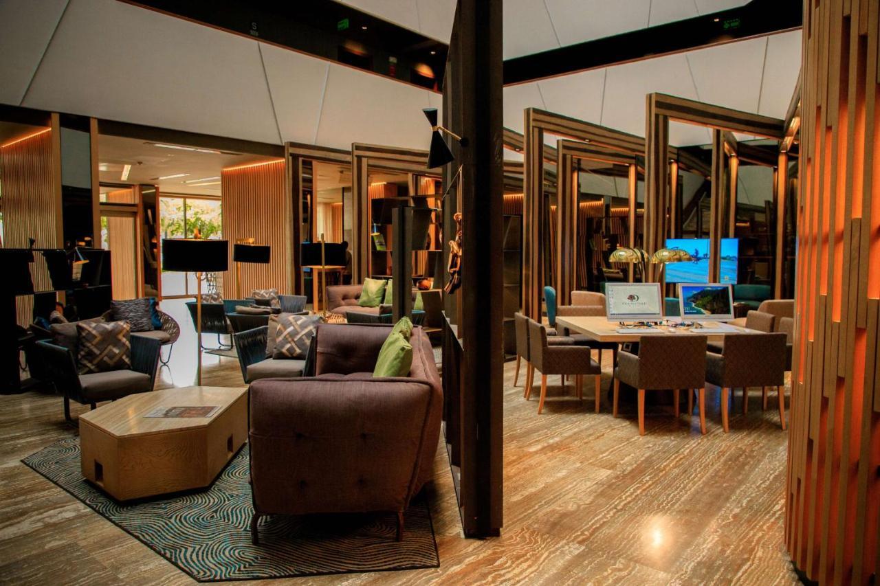 Hotel Doubletree By Hilton Iquitos Extérieur photo