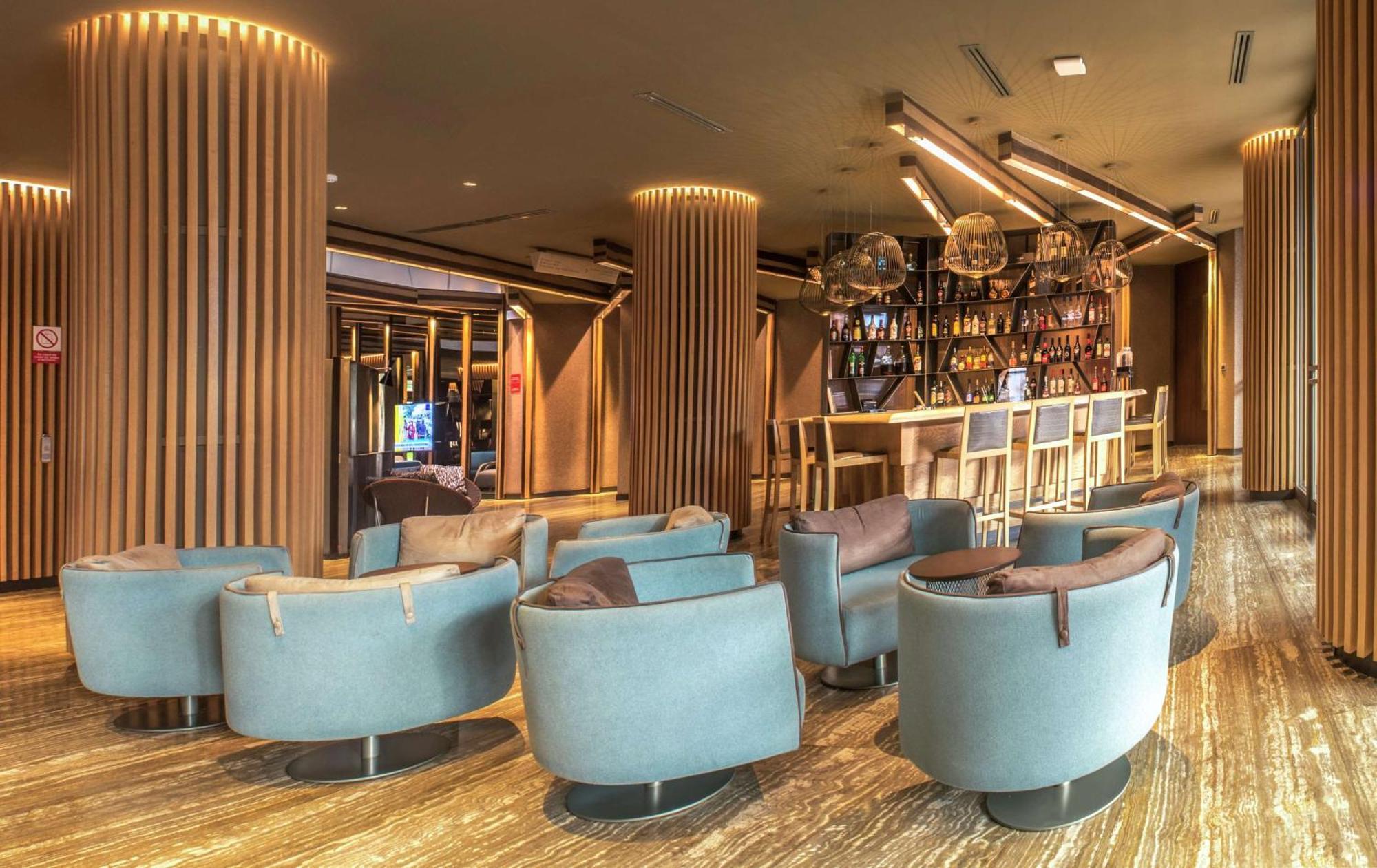 Hotel Doubletree By Hilton Iquitos Extérieur photo