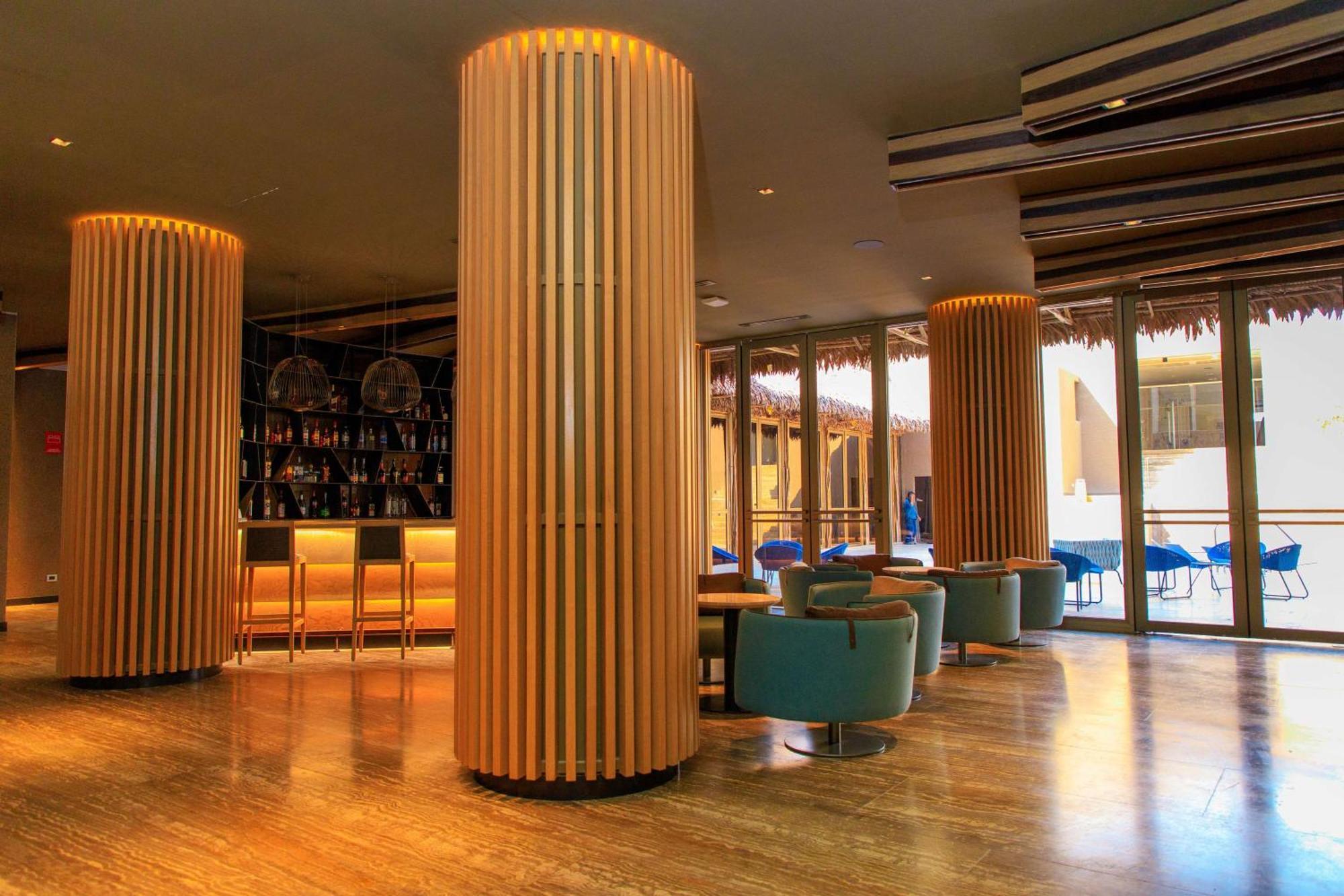Hotel Doubletree By Hilton Iquitos Extérieur photo
